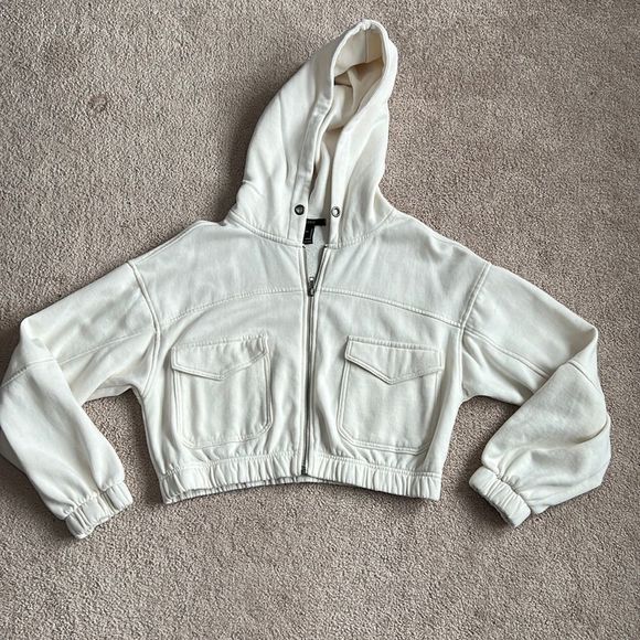 Forever 21 Tops - Cropped hoodie